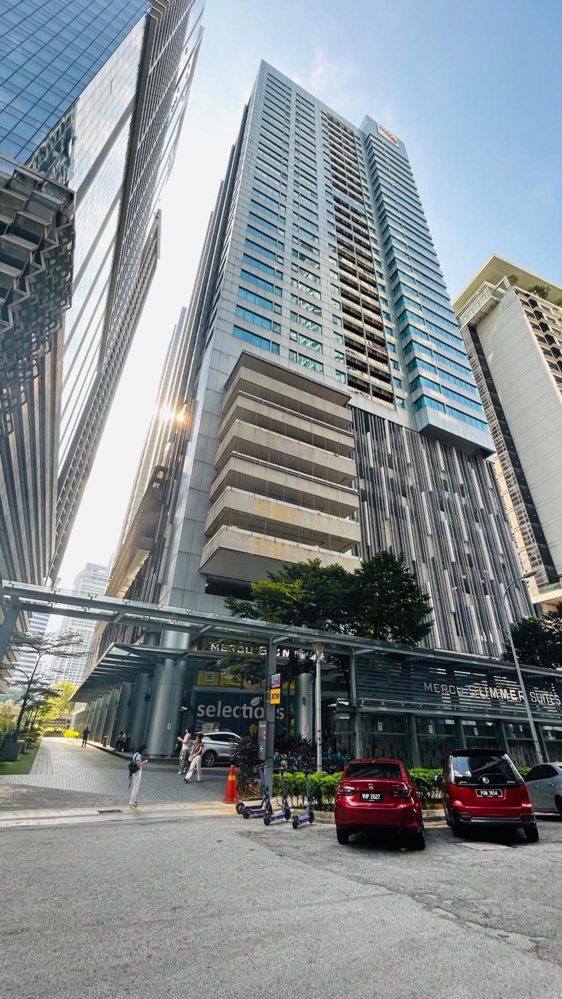 Summer Suites Klcc By Impexia Куала Лумпур Екстериор снимка
