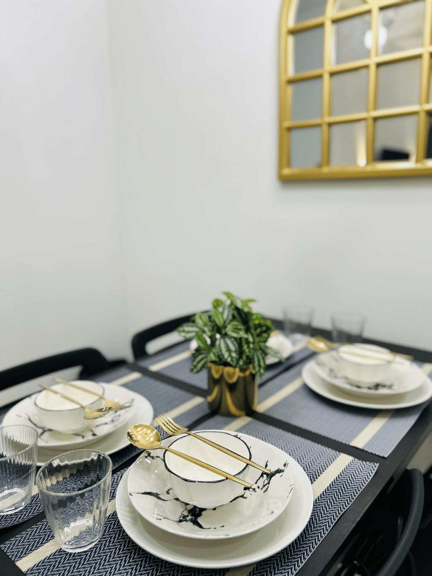 Summer Suites Klcc By Impexia Куала Лумпур Екстериор снимка