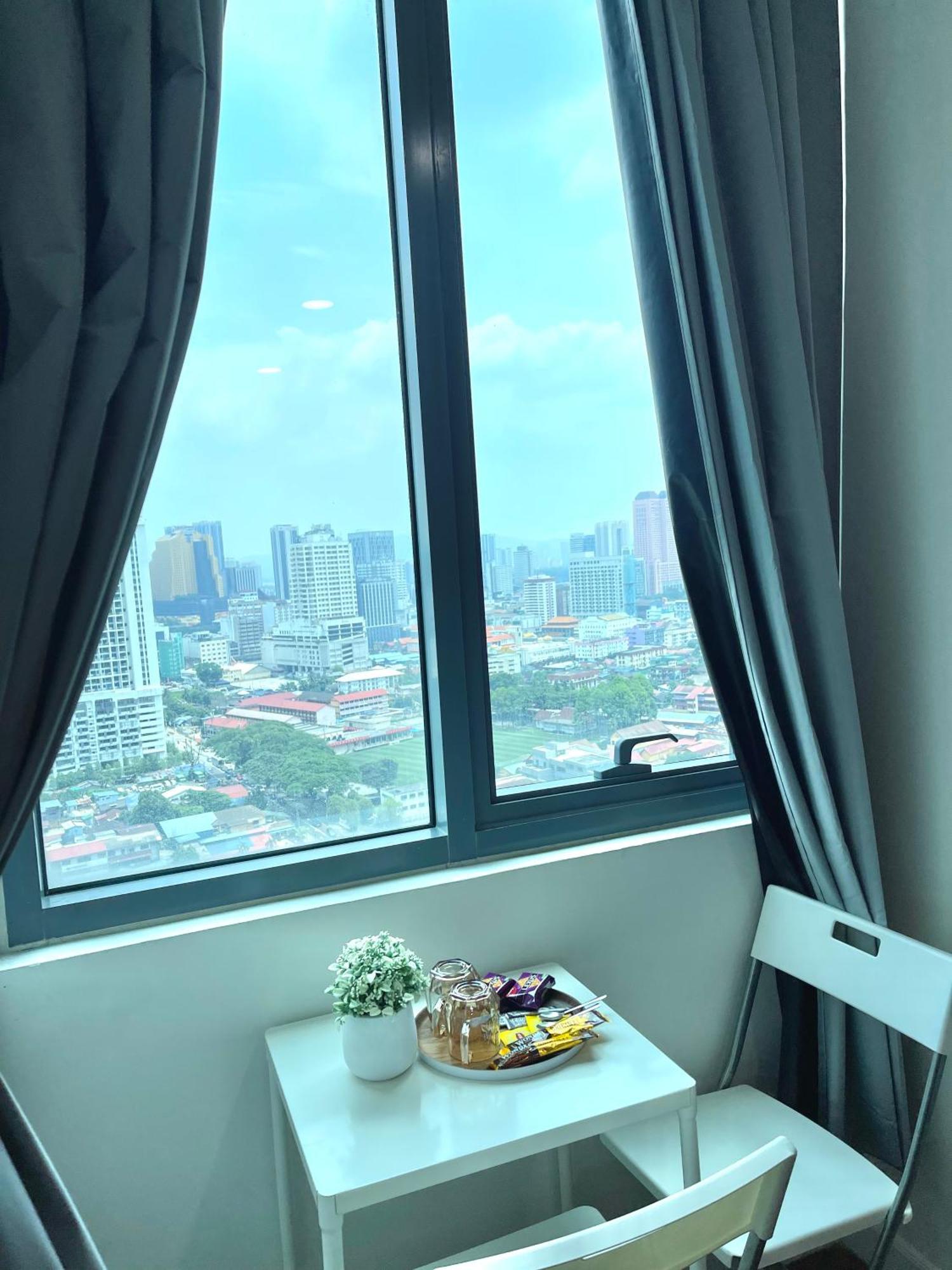 Summer Suites Klcc By Impexia Куала Лумпур Екстериор снимка