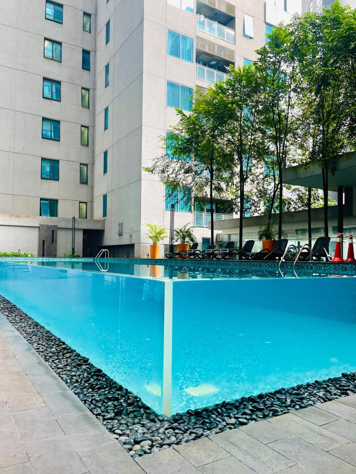 Summer Suites Klcc By Impexia Куала Лумпур Екстериор снимка